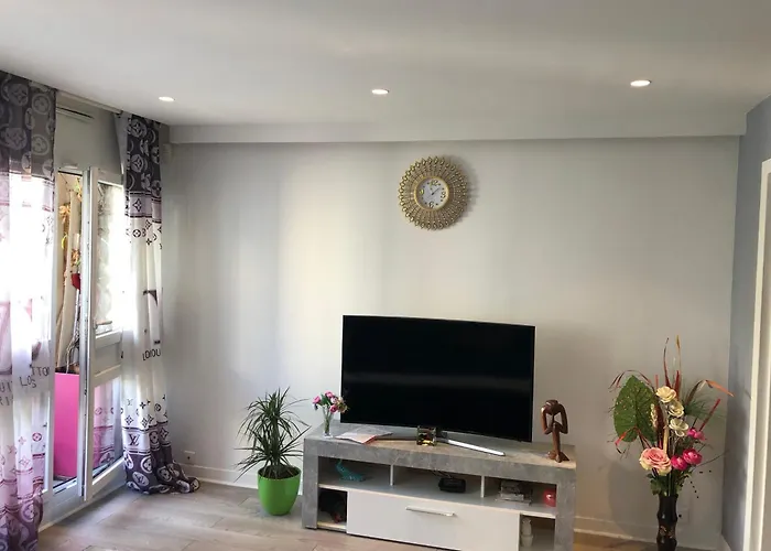 Chezclervie Nanterre City, Close To Paris La Defense U Arena