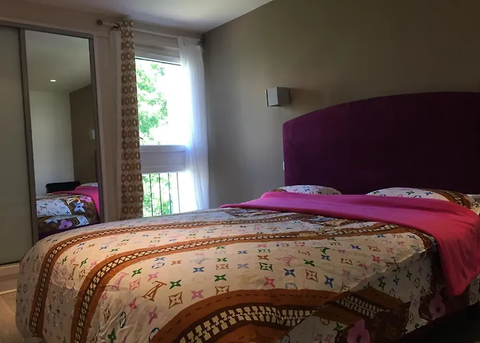 Chezclervie Nanterre City, Close To Paris La Defense U Arena
