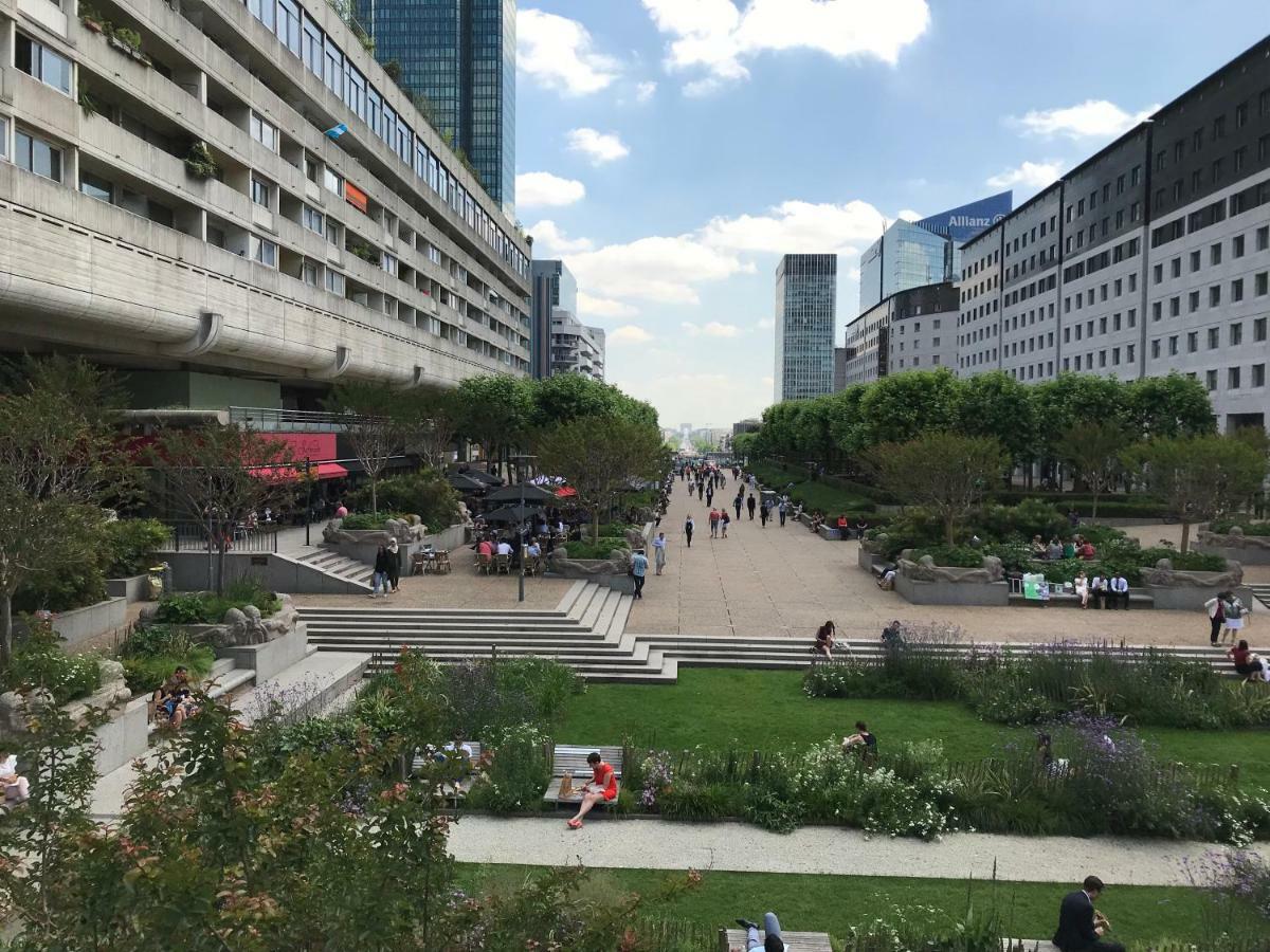 Chezclervie City, Close To Paris La Defense U Arena *