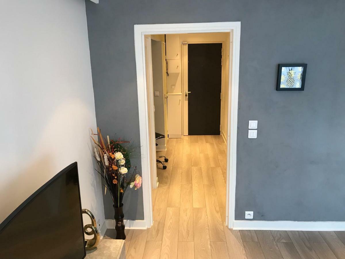 Chezclervie City, Close To Paris La Defense U Arena *